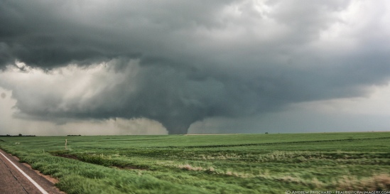 Violent EF4 tornado near Langley, Kansas
